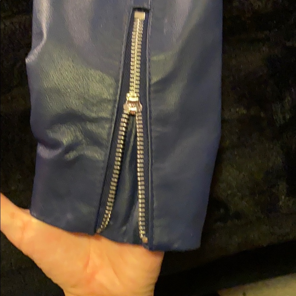 Blue leather jacket - Picture 7 of 7